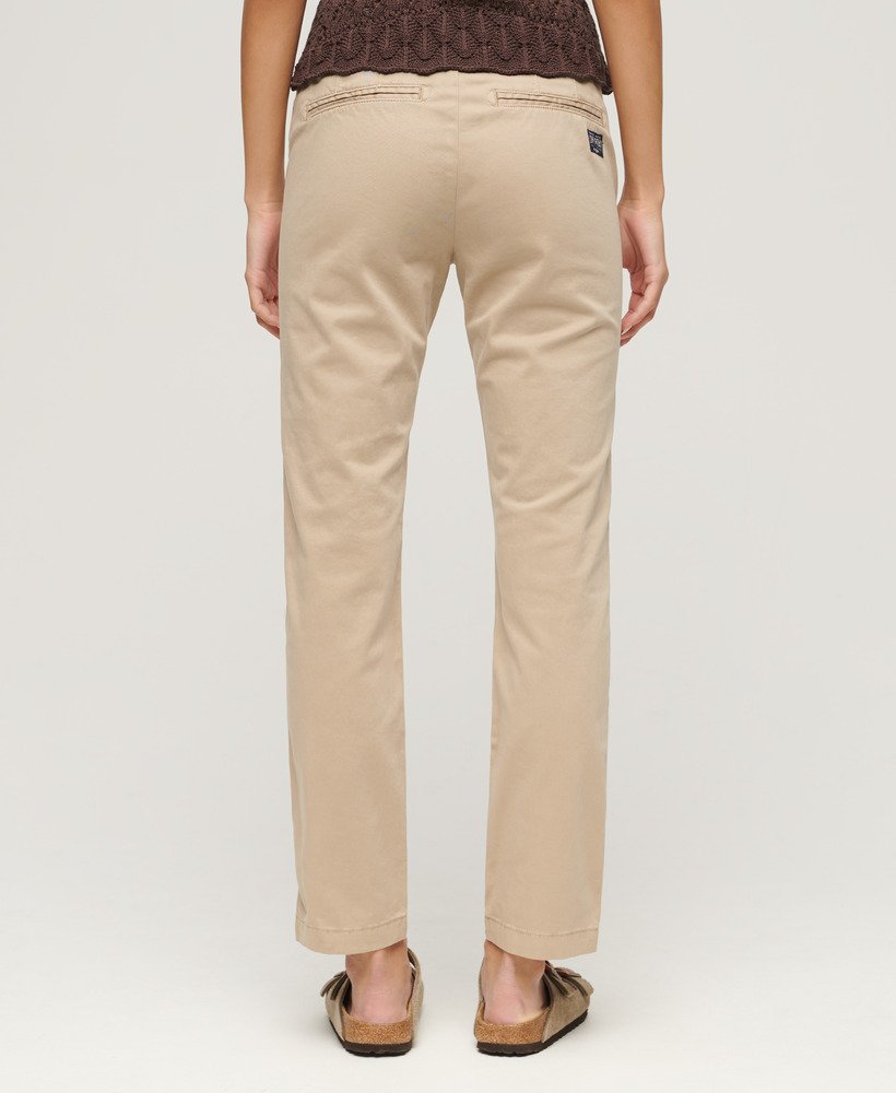 spodnie chino ze średnim stanem w kolorze stonewash taupe brown