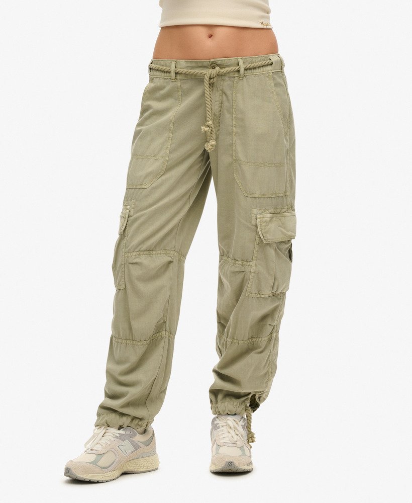 lekkie spodnie bojówki plażowe w kolorze sulphine olive green